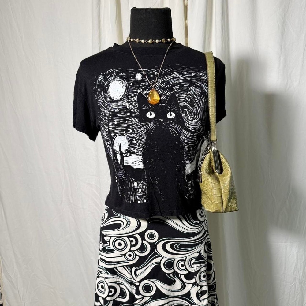 Black Cat Starry Night Cropped Baby Tee ~ size M/L